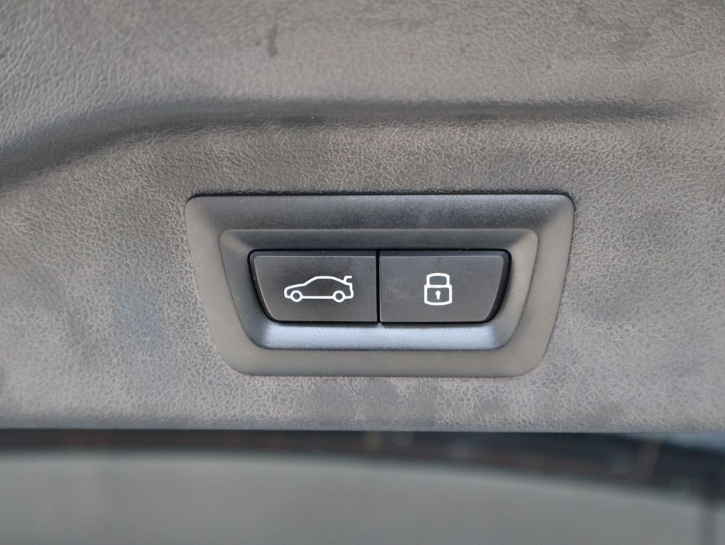 Used 2024 BMW X7 xDrive40i w/ Premium Package AWD/4WD image 20