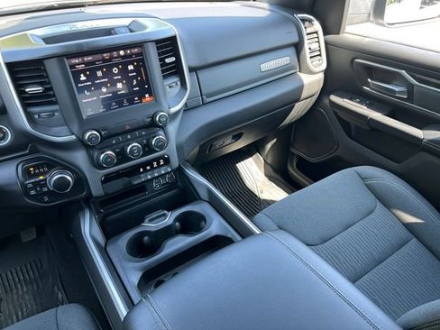 Used 2022 RAM 1500 Big Horn AWD/4WD image 37