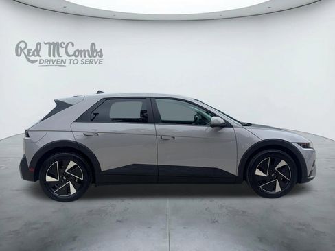 Used 2025 Hyundai Ioniq 5 SE RWD image 6