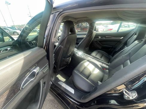 Used 2016 Porsche Panamera 4 Edition image 7