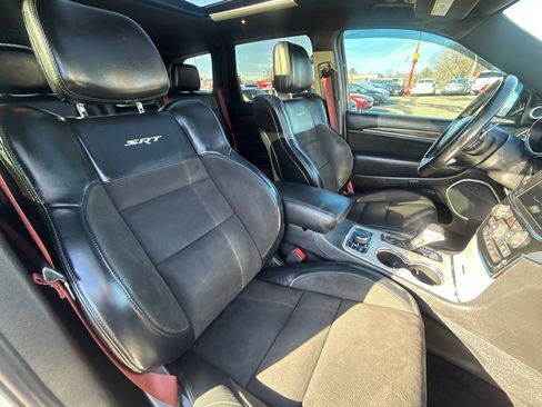 Used 2020 Jeep Grand Cherokee SRT image 14