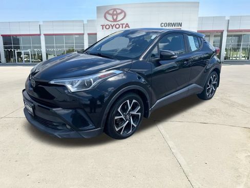 Used 2018 Toyota C-HR XLE FWD image 15