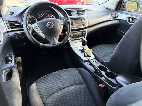 Used 2015 Nissan Sentra SR FWD image 12