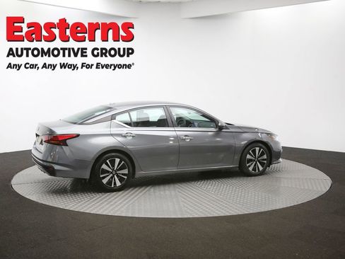 Used 2022 Nissan Altima 2.5 SV image 41