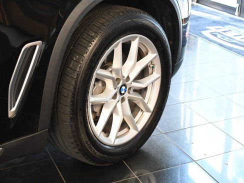 Used 2021 BMW X5 xDrive40i w/ Premium Package AWD/4WD image 43