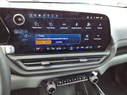 New 2025 Chevrolet Silverado EV LT image 11