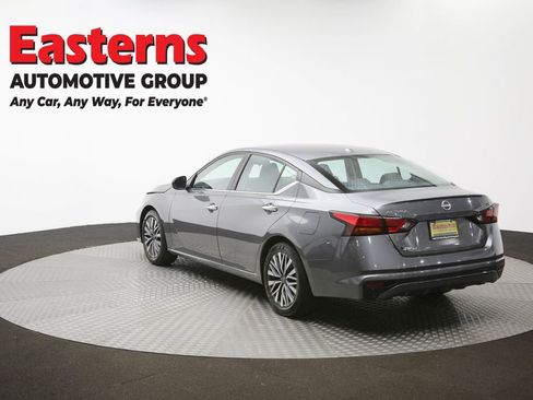 Used 2024 Nissan Altima 2.5 SV FWD image 64