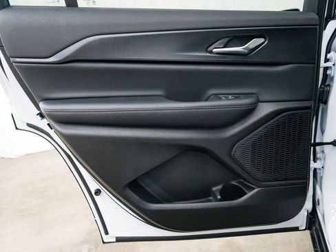 New 2026 Jeep Grand Cherokee L 4WD image 26