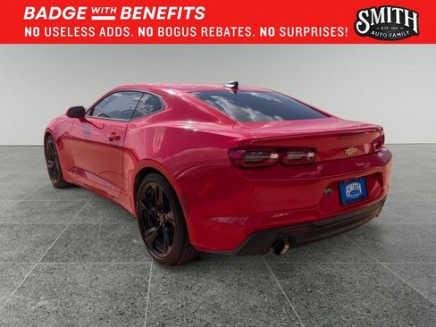 Used 2024 Chevrolet Camaro LT RWD image 6