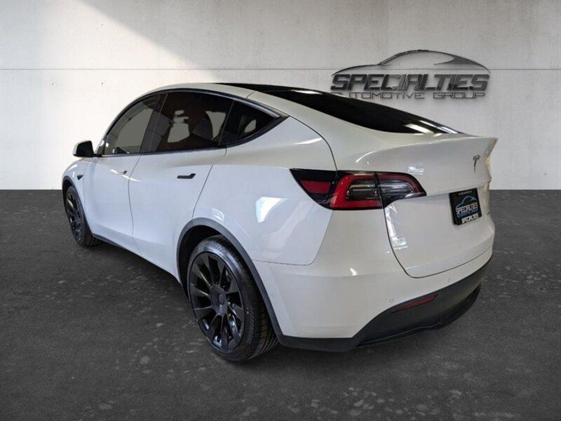 Used 2021 Tesla Model Y Long Range AWD/4WD image 8