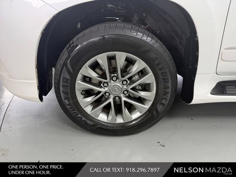 Used 2018 Lexus GX 460 Luxury w/ Preferred Accessory Package AWD/4WD image 11