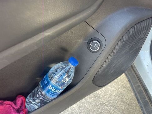 Used 2020 GMC Acadia SLE w/ Driver Convenience Package image 12