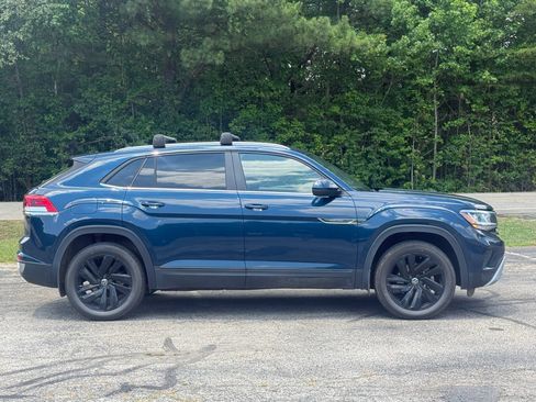 Used 2023 Volkswagen Atlas Cross Sport SE AWD/4WD image 3