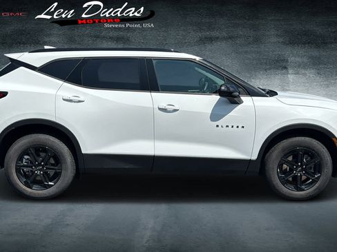 Used 2024 Chevrolet Blazer LT w/ Convenience Package AWD/4WD image 5