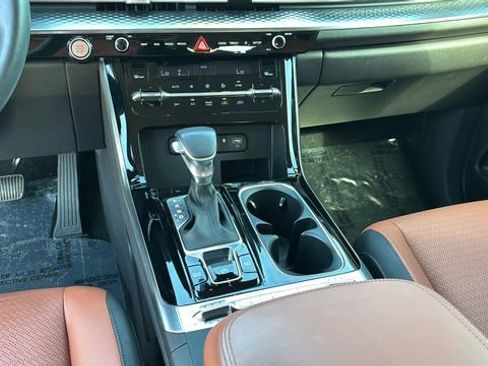 Used 2024 Kia Carnival SX Prestige image 14