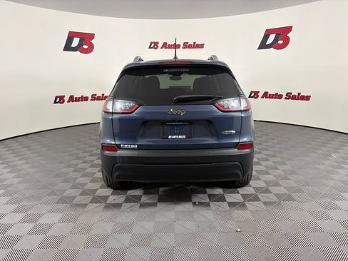 Used 2020 Jeep Cherokee Latitude w/ Advanced Safety Group FWD image 5