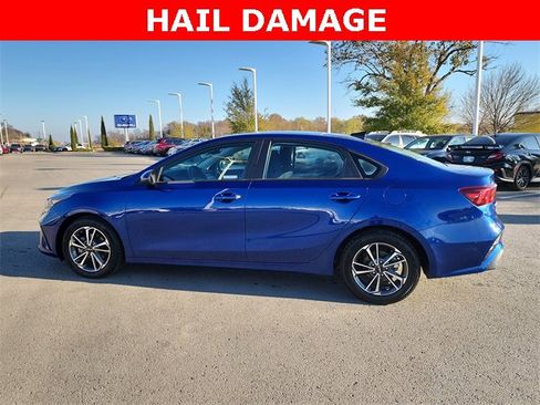 Used 2022 Kia Forte LXS w/ LXS Technology Package image 6