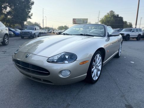 Used 2005 Jaguar XK8 Convertible RWD image 1