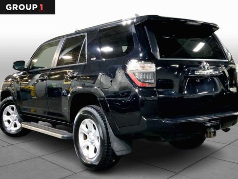Certified 2018 Toyota 4Runner SR5 image 11