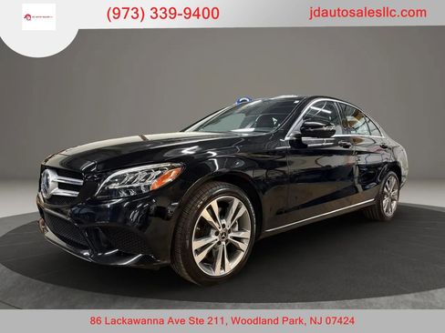 Used 2019 Mercedes-Benz C 300 4MATIC Sedan image 1