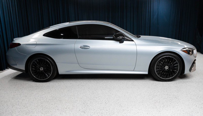 New 2026 Mercedes-Benz CLE 300 4MATIC Coupe image 4