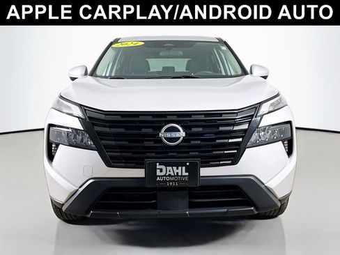 Used 2024 Nissan Rogue SV AWD/4WD image 3
