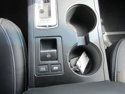 Used 2017 Subaru Outback 2.5i Limited image 28