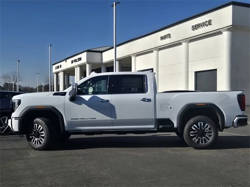New 2026 GMC Sierra 2500 Denali Ultimate image 7