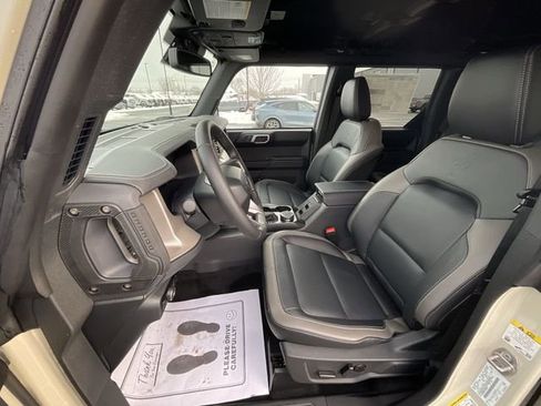 New 2025 Ford Bronco Outer Banks image 11