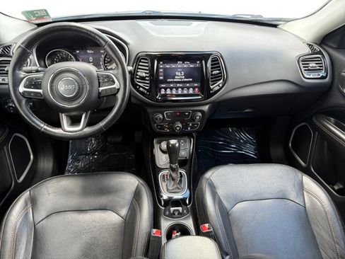 Used 2019 Jeep Compass Limited AWD/4WD image 13