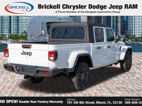 New 2026 Jeep Gladiator Sport image 5