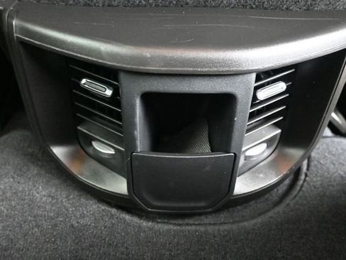 Used 2025 RAM 3500 Big Horn AWD/4WD image 15