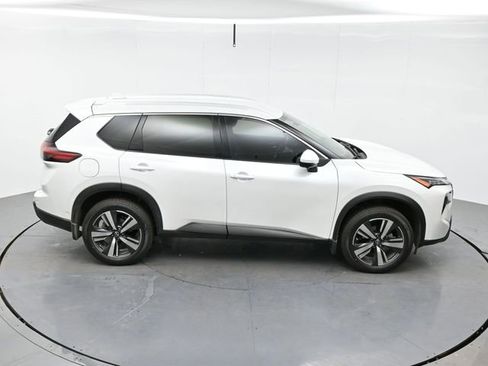 Used 2024 Nissan Rogue SL image 38