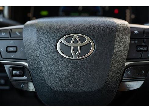 Used 2025 Toyota Camry LE FWD image 3