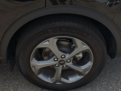 Certified 2025 Ford Escape ST-Line FWD image 7