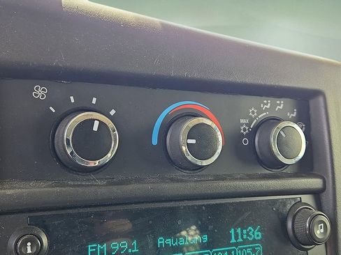 Used 2017 GMC Savana 2500 RWD image 19