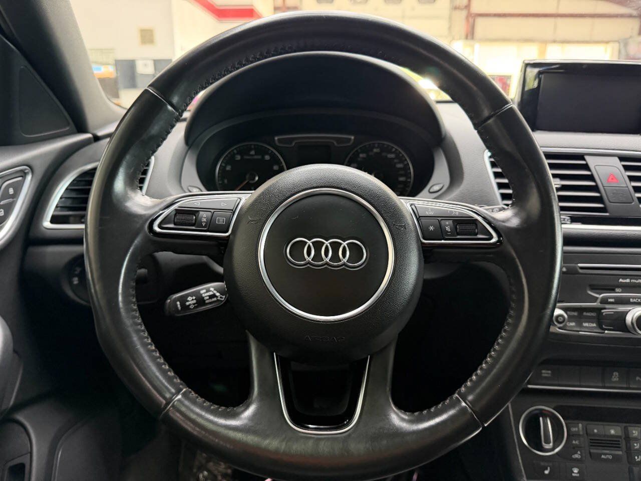 Used 2018 Audi Q3 2.0T Premium w/ Convenience Package FWD image 22