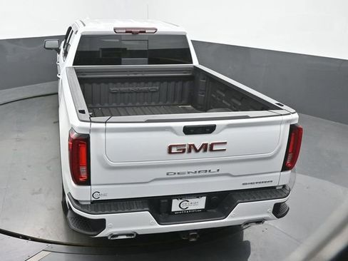 Used 2024 GMC Sierra 1500 Denali w/ Technology Package AWD/4WD image 44