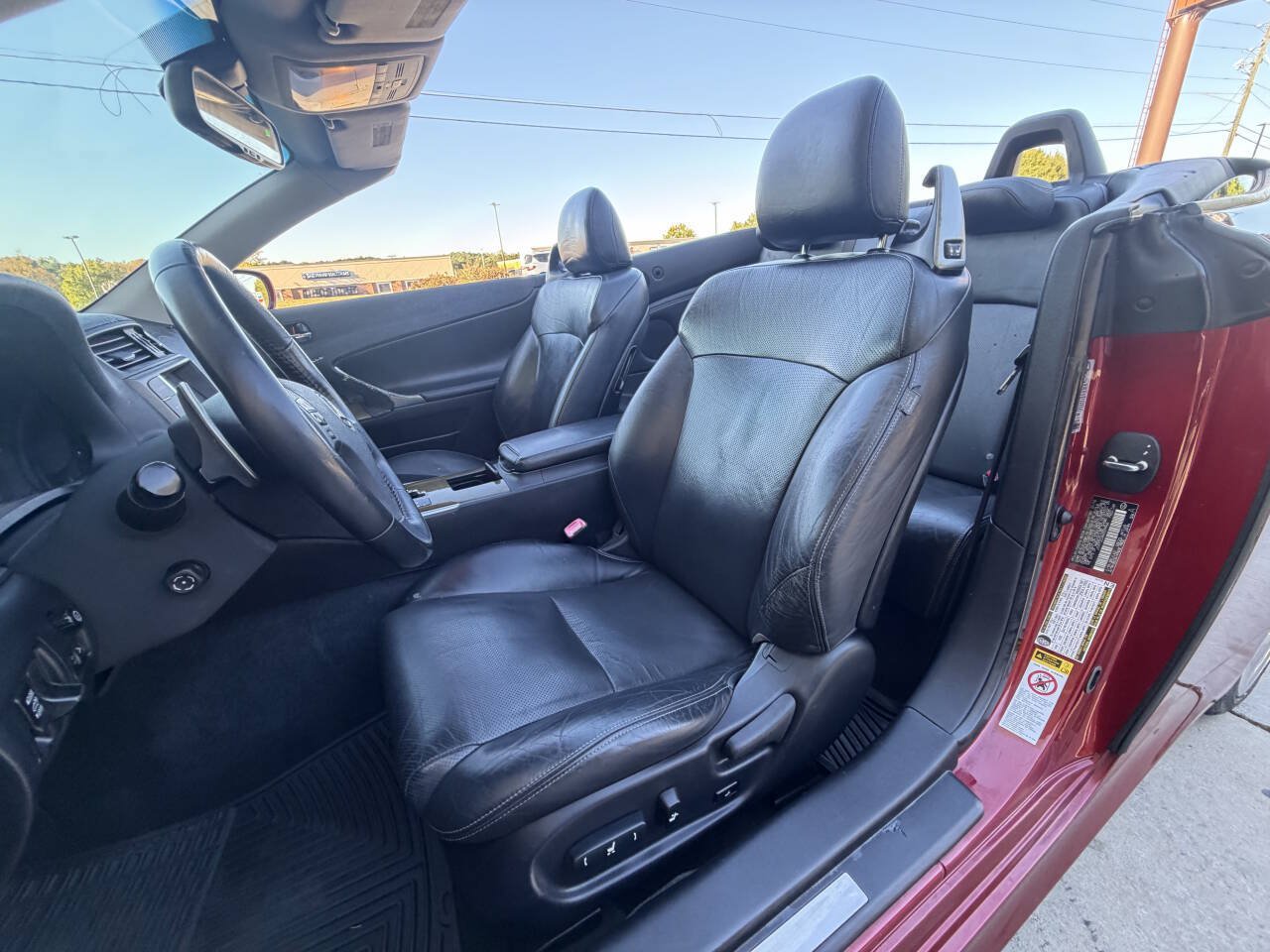 Used 2010 Lexus IS 250C w/ Luxury Pkg RWD image 6