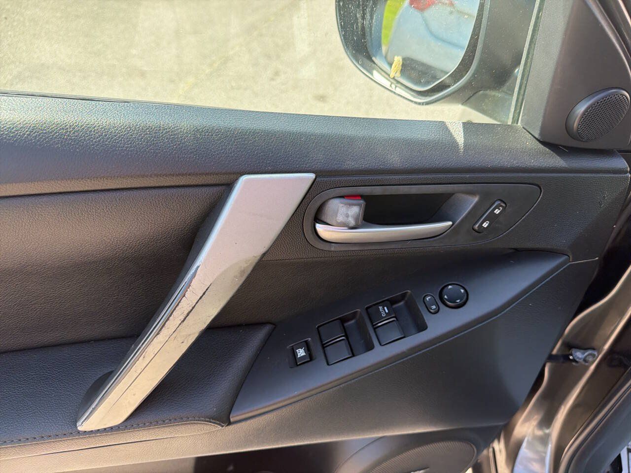 Used 2010 MAZDA MAZDA3 s Grand Touring FWD image 12