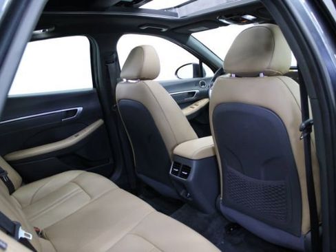 Used 2020 Hyundai Sonata Limited FWD image 27