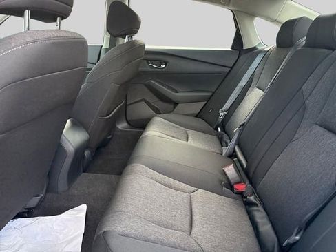 Used 2023 Honda Accord EX image 13