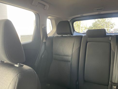 Used 2025 Nissan Rogue SV image 40