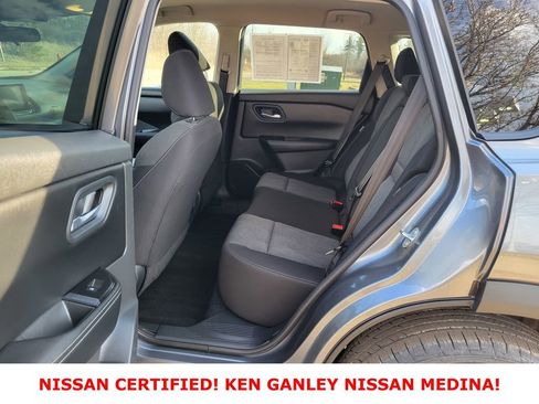 Certified 2025 Nissan Rogue SV image 39