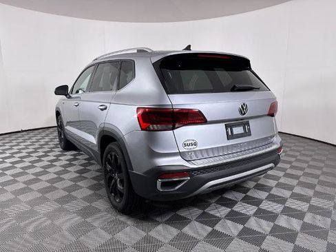 Used 2023 Volkswagen Taos SE image 18