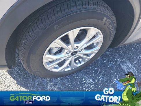 Used 2023 Ford Escape Active image 10