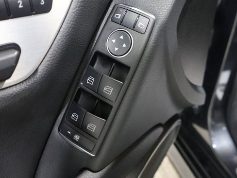 Used 2012 Mercedes-Benz C 300 4MATIC Sedan image 15