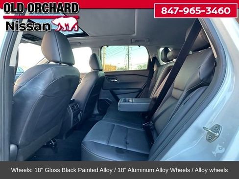 Used 2023 Nissan Rogue SV w/ SV Premium B Package image 12