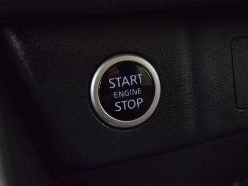 Used 2023 Nissan Rogue SV AWD/4WD image 37