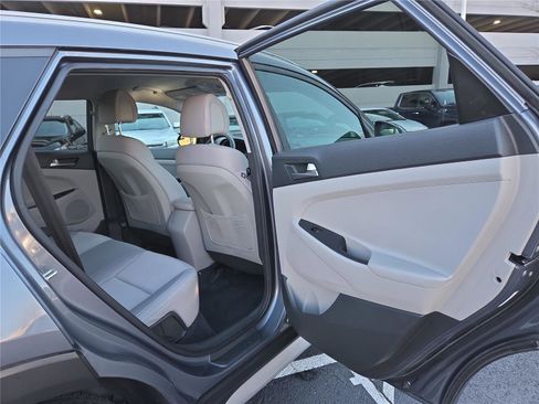 Used 2018 Hyundai Tucson SEL image 28